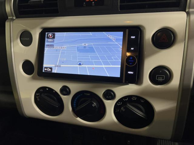 ＦＪクルーザー カラーパッケージ　夏・冬タイヤ付／ＰＥＮＤＬＴＯＮシートカバー／ＢａｊａＲａｃｋルーフキャリア／寒冷地仕様／Ｆ１インチアップ／ブラックグリル／ドラレコ付デジタルミラー／サイドステップ／純正ナビ＆ＴＶ／バックカメラ（44枚目）