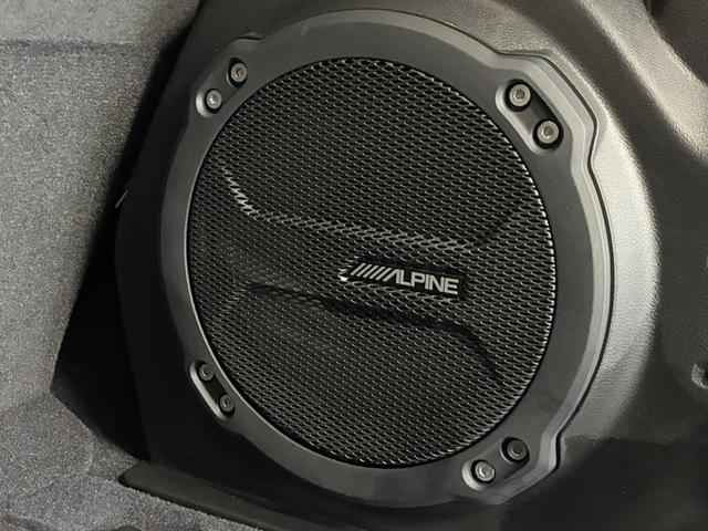 ジープ・ラングラーアンリミテッド サハラ　ドラレコ付きデジタルミラー／ＡｐｐｌｅＣａｒＰｌａｙ／アルパイン／純正１８インチＡＷ／黒革／シートヒーター／オートハイビーム／追従クルコン／サイドステップ／ＬＥＤヘッドライト／純正ナビ＆ＴＶ（22枚目）