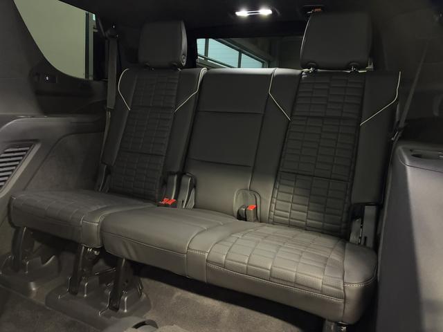 キャデラックエスカレード プラチナム　サンルーフ／ＡＫＧサウンド／後席モニター／後席ＴＶチューナー／ＡｐｐｌｅＣａｒＰｌａｙ＆ＡｎｄｒｏｉｄＡｕｔｏ／エアサス／電動サイドステップ／純正２２インチＡＷ／マトリックスＬＥＤヘッドライト／ＨＵＤ（30枚目）