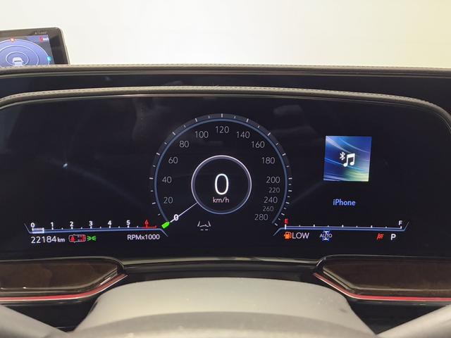 キャデラックエスカレード プラチナム　サンルーフ／ＡＫＧサウンド／後席モニター／後席ＴＶチューナー／ＡｐｐｌｅＣａｒＰｌａｙ＆ＡｎｄｒｏｉｄＡｕｔｏ／エアサス／電動サイドステップ／純正２２インチＡＷ／マトリックスＬＥＤヘッドライト／ＨＵＤ（39枚目）