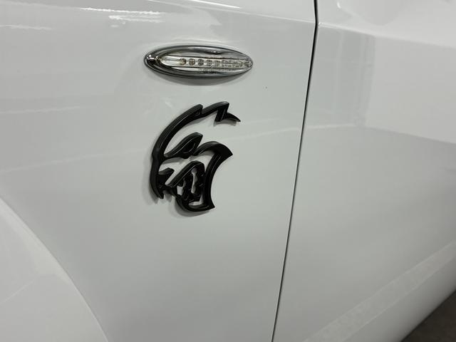 ダッジ・チャレンジャー SRT ヘルキャット 新車並行/フルオリジナル/ワイドボディ/サンルーフ/ハーマンカードン/Brembokキャリパー/AppleCarPlay&AndroidAuto/シートベンチレーション&ヒーター/ステアリングヒーター(17枚目)