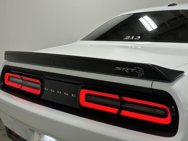 ダッジ・チャレンジャー SRT ヘルキャット 新車並行/フルオリジナル/ワイドボディ/サンルーフ/ハーマンカードン/Brembokキャリパー/AppleCarPlay&AndroidAuto/シートベンチレーション&ヒーター/ステアリングヒーター(18枚目)