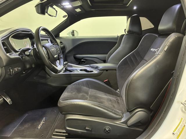 ダッジ・チャレンジャー SRT ヘルキャット 新車並行/フルオリジナル/ワイドボディ/サンルーフ/ハーマンカードン/Brembokキャリパー/AppleCarPlay&AndroidAuto/シートベンチレーション&ヒーター/ステアリングヒーター(23枚目)