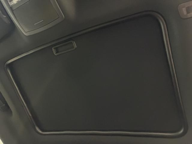 ダッジ・チャレンジャー SRT ヘルキャット 新車並行/フルオリジナル/ワイドボディ/サンルーフ/ハーマンカードン/Brembokキャリパー/AppleCarPlay&AndroidAuto/シートベンチレーション&ヒーター/ステアリングヒーター(27枚目)