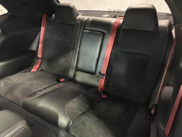 ダッジ・チャレンジャー SRT ヘルキャット 新車並行/フルオリジナル/ワイドボディ/サンルーフ/ハーマンカードン/Brembokキャリパー/AppleCarPlay&AndroidAuto/シートベンチレーション&ヒーター/ステアリングヒーター(29枚目)