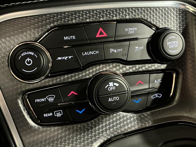 ダッジ・チャレンジャー SRT ヘルキャット 新車並行/フルオリジナル/ワイドボディ/サンルーフ/ハーマンカードン/Brembokキャリパー/AppleCarPlay&AndroidAuto/シートベンチレーション&ヒーター/ステアリングヒーター(38枚目)