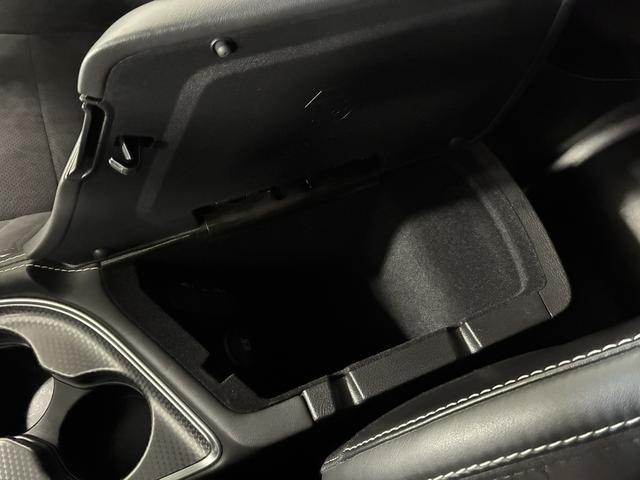 ダッジ・チャレンジャー SRT ヘルキャット 新車並行/フルオリジナル/ワイドボディ/サンルーフ/ハーマンカードン/Brembokキャリパー/AppleCarPlay&AndroidAuto/シートベンチレーション&ヒーター/ステアリングヒーター(50枚目)