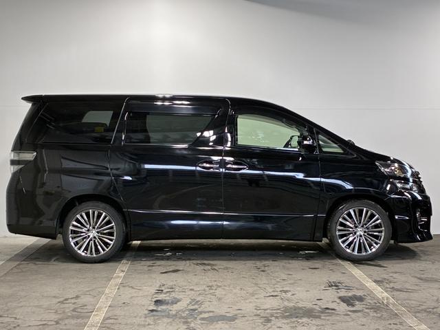 �O���F�̓u���b�N�B