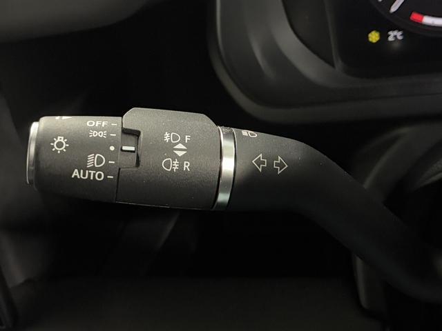 ディフェンダー １３０Ｘ－ダイナミックＨＳＥ　Ｄ３００　エクステンデッドブラックパック／コールドクライメート／４ゾーンクライメート／グロスブラックシグネチャーグラフィック／エアサス／サンルーフ／ＭＥＲＩＤＩＡＮ／ＡｐｐｌｅＣａｒＰｌａｙ／前後純正ドラレコ（40枚目）