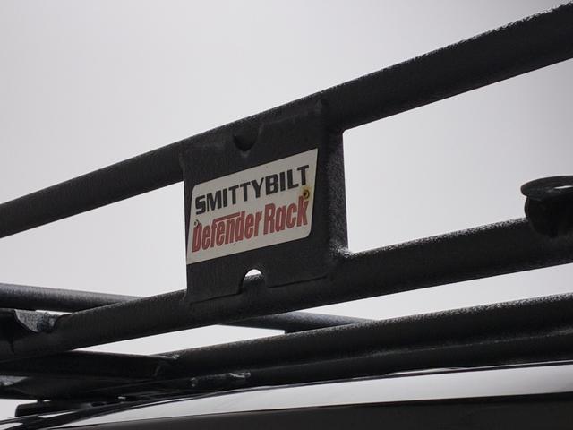 ジープ・ラングラーアンリミテッド サハラ　１オーナー／ルーフキャリア／ＡｐｐｌｅＣａｒＰｌａｙ＆ＡｎｄＡｕｔｏ／アルパイン／純正１８インチＡＷ／黒革／シートヒーター／ステアリングヒーター／オートハイビーム／追従クルコン／純正ナビ＆ＴＶ（13枚目）