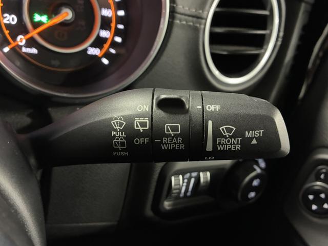 ジープ・ラングラーアンリミテッド サハラ　１オーナー／ルーフキャリア／ＡｐｐｌｅＣａｒＰｌａｙ＆ＡｎｄＡｕｔｏ／アルパイン／純正１８インチＡＷ／黒革／シートヒーター／ステアリングヒーター／オートハイビーム／追従クルコン／純正ナビ＆ＴＶ（31枚目）
