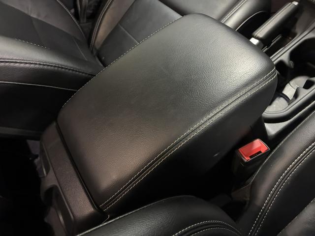 ジープ・ラングラーアンリミテッド サハラ　１オーナー／ルーフキャリア／ＡｐｐｌｅＣａｒＰｌａｙ＆ＡｎｄＡｕｔｏ／アルパイン／純正１８インチＡＷ／黒革／シートヒーター／ステアリングヒーター／オートハイビーム／追従クルコン／純正ナビ＆ＴＶ（45枚目）