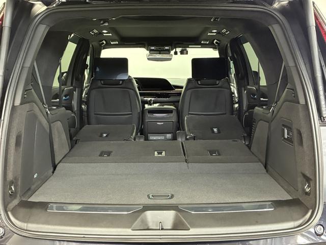 キャデラックエスカレード スポーツ２５ｔｈアニバーサリーエディション　２５周年特別１５台限定車／日本初採用カラー／ギャラクティックグレー／サンルーフ／ＡＫＧサウンド／後席モニター／ＡｐｐｌｅＣａｒＰｌａｙ＆ＡｎｄｒｏｉｄＡｕｔｏ／エアサス／デジタルインナーミラー／ＨＵＤ（37枚目）