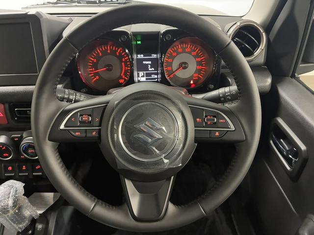 ジムニーノマド ＦＣ　登録済未使用車／フロアマット／サイドバイザー／デュアルブレーキサポート／追従クルコン／シートヒーター／純正１５インチアルミホイール／ＬＥＤヘッドランプ／リヤフォグランプ／ステアリングスイッチ（24枚目）