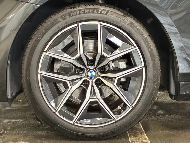 ５シリーズ ５２３ｄ　ｘＤｒｉｖｅツーリング　Ｍスポーツ　コンフォート・ドライビングＰＫＧ／純正１９インチＡＷ／アダプティブサス／４ゾーンオートエアコン／ランバーサポート／全席シートヒーター／ワイヤレスチャージング／アンビエントライトＡｐｐｌｅＣａｒＰｌａｙ（11枚目）