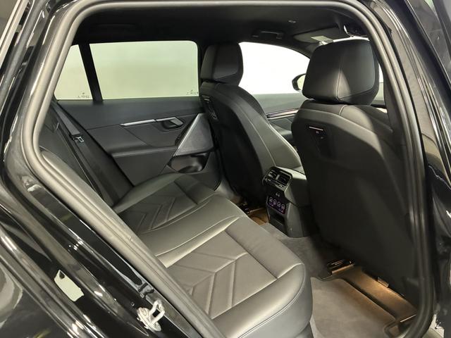 ５シリーズ ５２３ｄ　ｘＤｒｉｖｅツーリング　Ｍスポーツ　コンフォート・ドライビングＰＫＧ／純正１９インチＡＷ／アダプティブサス／４ゾーンオートエアコン／ランバーサポート／全席シートヒーター／ワイヤレスチャージング／アンビエントライトＡｐｐｌｅＣａｒＰｌａｙ（20枚目）