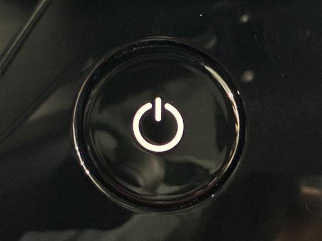 タイカン タイカン　ターボ　ＳｐｏｒｔＤｅｓｉｇｎフロントエプロン＆サイドスカート／固定式パノラマルーフ／ＯＰ２１インチＡＷ／スポクロ／エクステリアミラー／サイドウインドウトリム（ハイグロスブラック）シートベンチレーション（56枚目）