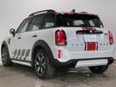 ＭＩＮＩ クーパーＳＤ　クロスオーバーオール４アンテイムドＥＤ　特別仕様車／シートヒーター／ハーマンカードン／ライビングアシストＰ／ＡｐｐｌｅＣａｒＰｌａｙ／ブラックエクステリア／電動リアゲート／ＬＥＤヘッドライト／ワイヤレスチャージング／クルコン（8枚目）