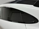 タイカン　ターボ　ＳｐｏｒｔＤｅｓｉｇｎフロントエプロン＆サイドスカート／固定式パノラマルーフ／ＯＰ２１インチＡＷ／スポクロ／エクステリアミラー／サイドウインドウトリム（ハイグロスブラック）シートベンチレーション（17枚目）