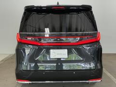 当店から日本全国、ご納車させて頂いております。遠方からご購入されるお客様の不安を取り除けるよう、経験豊富なスタッフが丁寧に対応させて戴きます。 7