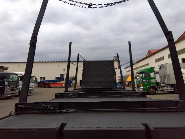 ギガ 　平ボディ（原木運搬車）　ＰＤＧ－ＣＹＺ５２Ｖ８（7枚目）