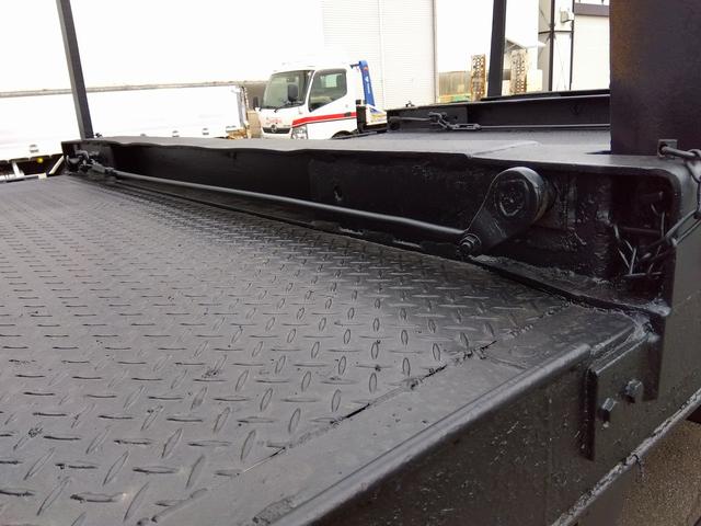 ギガ 　平ボディ（原木運搬車）　ＰＤＧ－ＣＹＺ５２Ｖ８（10枚目）