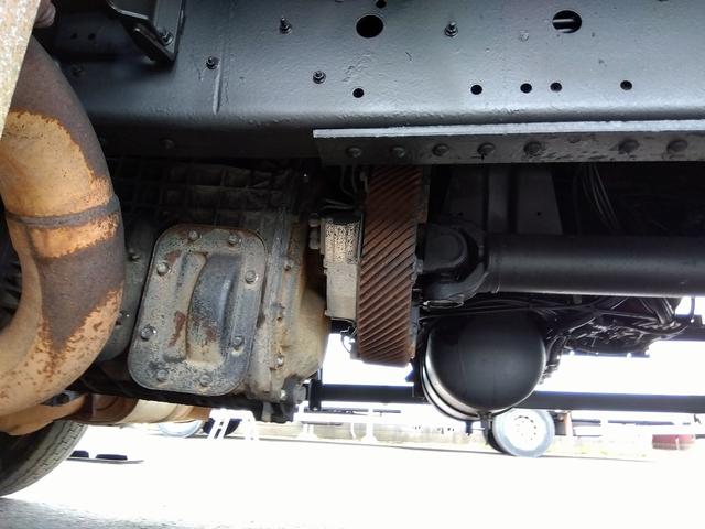 ギガ 　平ボディ（原木運搬車）　ＰＤＧ－ＣＹＺ５２Ｖ８（11枚目）