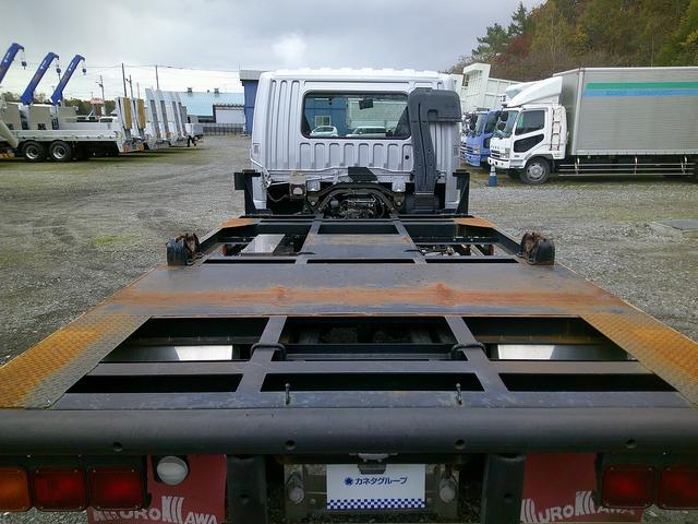 ファイター 　平ボディコンテナ専用車　ＱＫＧ－ＦＫ６２ＦＺ（7枚目）