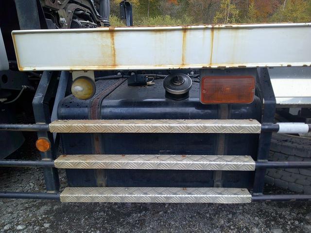 ファイター 　平ボディコンテナ専用車　ＱＫＧ－ＦＫ６２ＦＺ（14枚目）