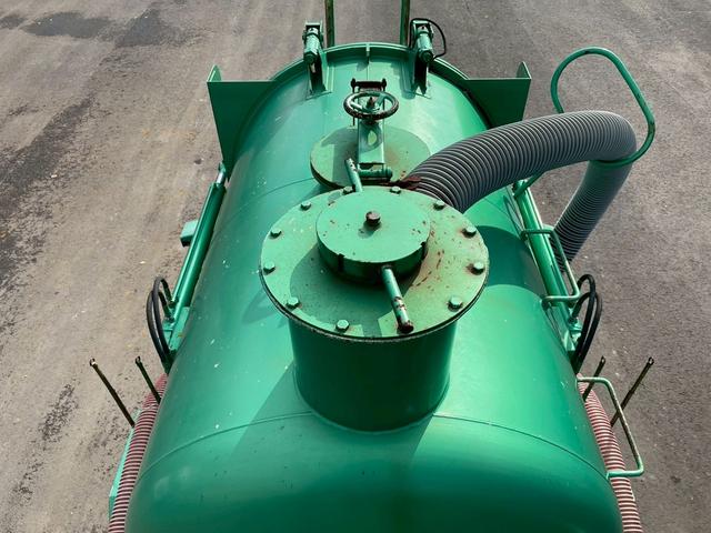 ファイター 　汚泥吸引車　ＰＤＧ－ＦＫ６１Ｒ　兼松エンジニアリング（8枚目）