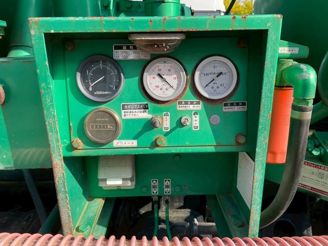 ファイター 　汚泥吸引車　ＰＤＧ－ＦＫ６１Ｒ　兼松エンジニアリング（12枚目）