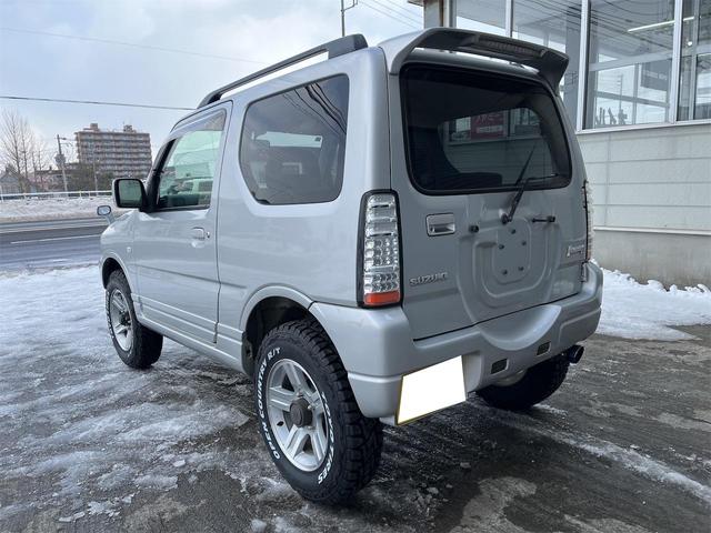 ジムニー ＸＣ　スズキスポーツサス１インチアップ　オープンカントリー／アルミ　冬タイヤアルミセット付　ＪＡＯＳスキッドガード　社外マフラー　電格ミラー　ナビ　ＴＶ　キーレス　リモスタ　ＡＴ　　ＡＢＳ　　ＡＣ　　ＰＷ（7枚目）