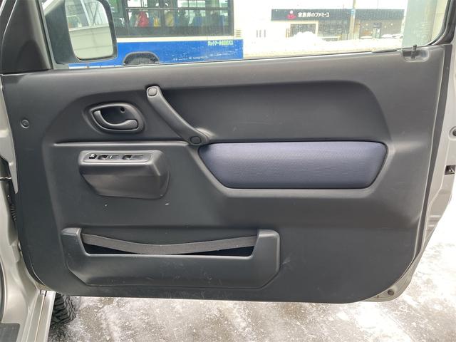 ジムニー ＸＣ　スズキスポーツサス１インチアップ　オープンカントリー／アルミ　冬タイヤアルミセット付　ＪＡＯＳスキッドガード　社外マフラー　電格ミラー　ナビ　ＴＶ　キーレス　リモスタ　ＡＴ　　ＡＢＳ　　ＡＣ　　ＰＷ（19枚目）