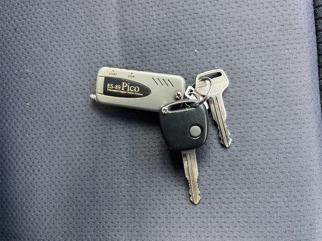 ジムニー ＸＣ　スズキスポーツサス１インチアップ　オープンカントリー／アルミ　冬タイヤアルミセット付　ＪＡＯＳスキッドガード　社外マフラー　電格ミラー　ナビ　ＴＶ　キーレス　リモスタ　ＡＴ　　ＡＢＳ　　ＡＣ　　ＰＷ（31枚目）