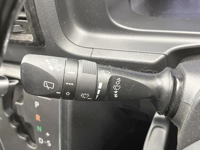 ハイエースバン スーパーＧＬ　ダークプライムＩＩ　４ＷＤ　エアロ　バックカメラ　ハーフレザーシート　スマートキー　ＬＥＤヘッド　ビルトインＥＴＣ　オートライト　オートエアコン　ＣＤ　ＬＥＤフォグ（41枚目）