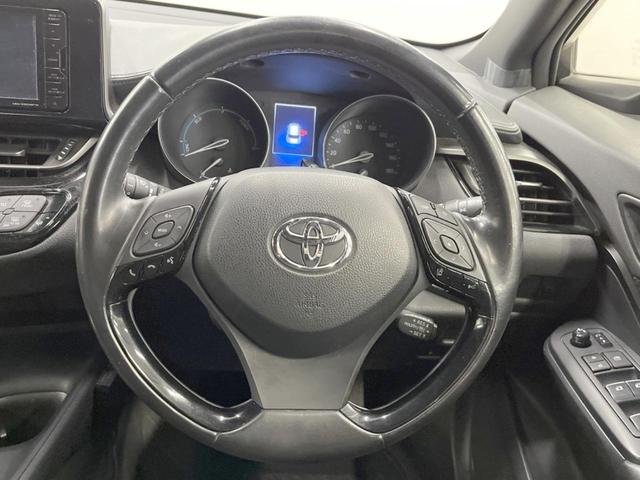 Ｃ－ＨＲ Ｓ　バックカメラ　レーダークルーズ　ＥＴＣ　オートハイビーム　オートライト　デュアルエアコン　純正　Ｂｌｕｅｔｏｏｔｈ　ＣＤ　ＤＶＤ再生　フルセグ　ＬＥＤフォグ（11枚目）