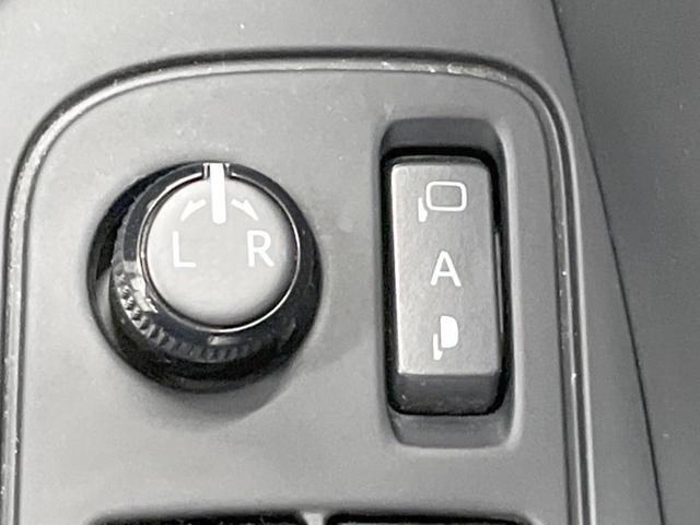 Ｃ－ＨＲ Ｓ　バックカメラ　レーダークルーズ　ＥＴＣ　オートハイビーム　オートライト　デュアルエアコン　純正　Ｂｌｕｅｔｏｏｔｈ　ＣＤ　ＤＶＤ再生　フルセグ　ＬＥＤフォグ（33枚目）