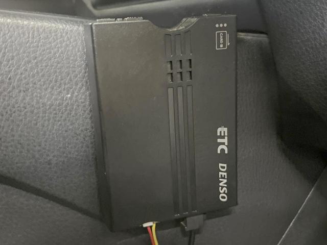 Ｃ－ＨＲ Ｓ　バックカメラ　レーダークルーズ　ＥＴＣ　オートハイビーム　オートライト　デュアルエアコン　純正　Ｂｌｕｅｔｏｏｔｈ　ＣＤ　ＤＶＤ再生　フルセグ　ＬＥＤフォグ（41枚目）