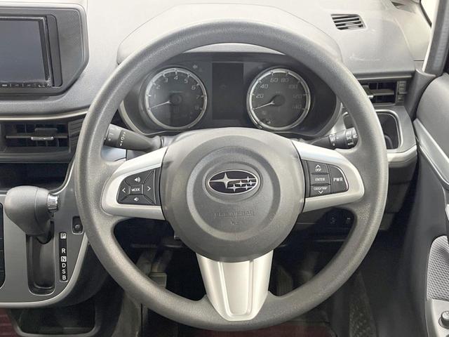 ステラ カスタムＲ　スマートアシスト　４ＷＤ　スマートキー　ＬＥＤヘッド　オートハイビーム　車線逸脱警報　オートライト　オートエアコン　純正１４インチアルミ　ＣＤ　地デジ　ＨＩＤフォグ（12枚目）