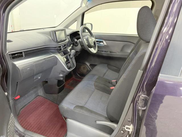 ステラ カスタムＲ　スマートアシスト　４ＷＤ　スマートキー　ＬＥＤヘッド　オートハイビーム　車線逸脱警報　オートライト　オートエアコン　純正１４インチアルミ　ＣＤ　地デジ　ＨＩＤフォグ（30枚目）