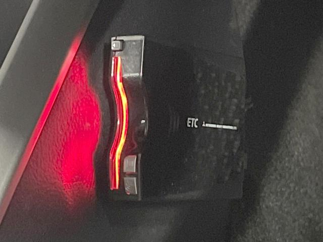 カローラフィールダー １．５Ｘ　バックカメラ　寒冷地仕様　ＬＥＤヘッド　ＥＴＣ　オートライト　Ｂｌｕｅｔｏｏｔｈ　ＣＤ　ＤＶＤ再生　フルセグ（44枚目）