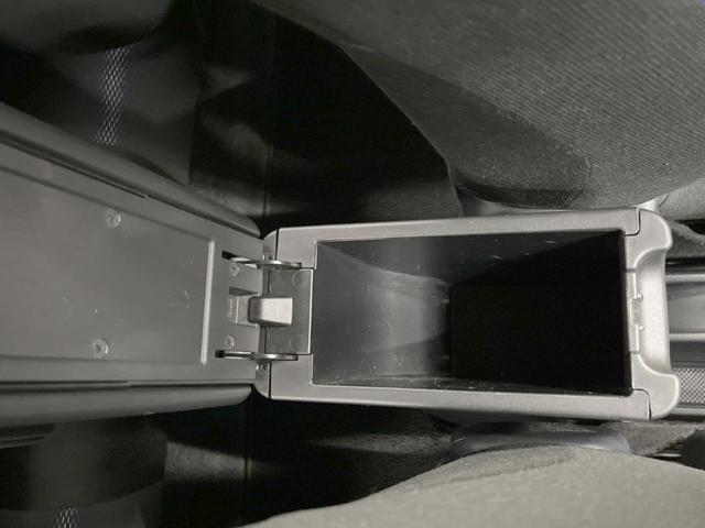 ヴィッツ １．３Ｆ　ＬＥＤエディション　純正ＳＤナビ　バックカメラ　寒冷地仕様　衝突被害軽減システム　ＬＥＤヘッド　オートハイビーム　車線逸脱警報　オートライト　Ｂｌｕｅｔｏｏｔｈ　ＣＤ　ＤＶＤ再生　フルセグ　ＬＥＤフォグ（56枚目）