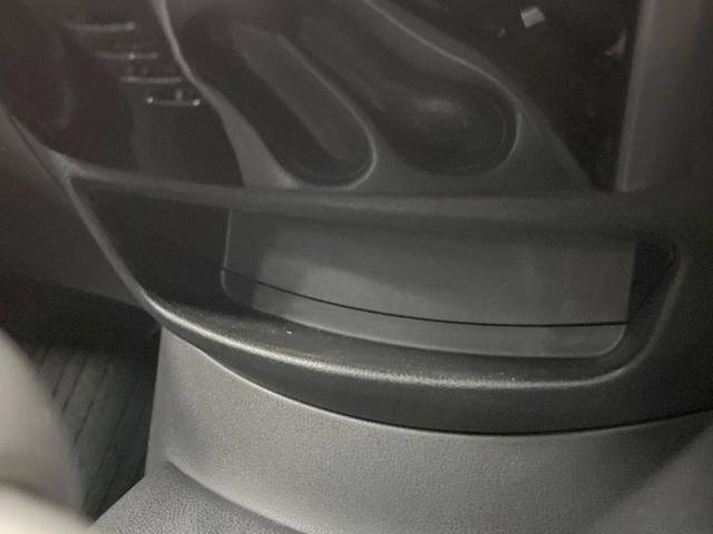 ノート Ｘ　ＤＩＧ－Ｓ　ＳＤナビ　バックカメラ　スマートキー　オートエアコン　純正１５インチアルミ　ＣＤ　ＤＶＤ再生（48枚目）