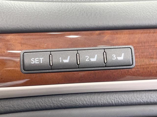 ＬＳ ＬＳ６００ｈ　バージョンＬ　４ＷＤ　サンルーフ　純正ＳＤナビ　バックカメラ　電動リアゲート　レザーシート　全席シートヒーター　全席シートエアコン　全席パワーシート　ドラレコ　コーナーセンサー　スマートキー　ＬＥＤヘッド（8枚目）