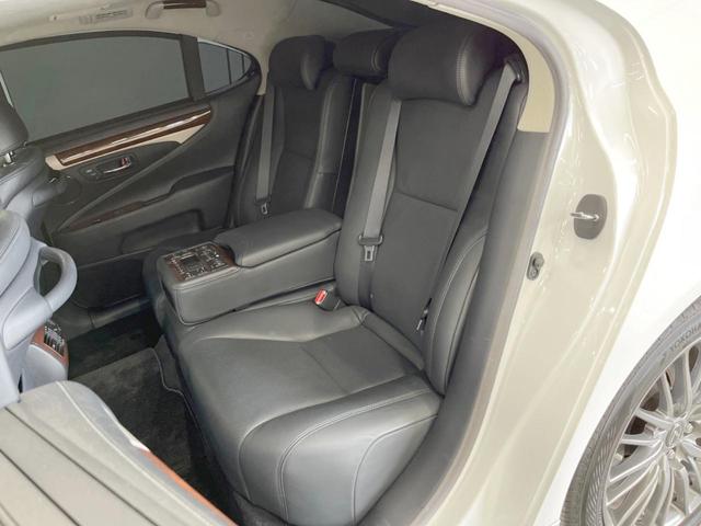 ＬＳ ＬＳ６００ｈ　バージョンＬ　４ＷＤ　サンルーフ　純正ＳＤナビ　バックカメラ　電動リアゲート　レザーシート　全席シートヒーター　全席シートエアコン　全席パワーシート　ドラレコ　コーナーセンサー　スマートキー　ＬＥＤヘッド（34枚目）