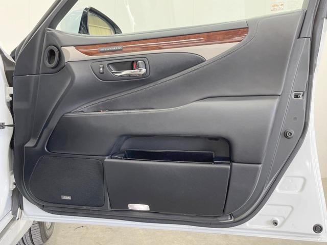 ＬＳ ＬＳ６００ｈ　バージョンＬ　４ＷＤ　サンルーフ　純正ＳＤナビ　バックカメラ　電動リアゲート　レザーシート　全席シートヒーター　全席シートエアコン　全席パワーシート　ドラレコ　コーナーセンサー　スマートキー　ＬＥＤヘッド（37枚目）