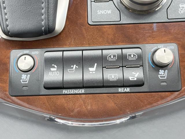 ＬＳ ＬＳ６００ｈ　バージョンＬ　４ＷＤ　サンルーフ　純正ＳＤナビ　バックカメラ　電動リアゲート　レザーシート　全席シートヒーター　全席シートエアコン　全席パワーシート　ドラレコ　コーナーセンサー　スマートキー　ＬＥＤヘッド（61枚目）