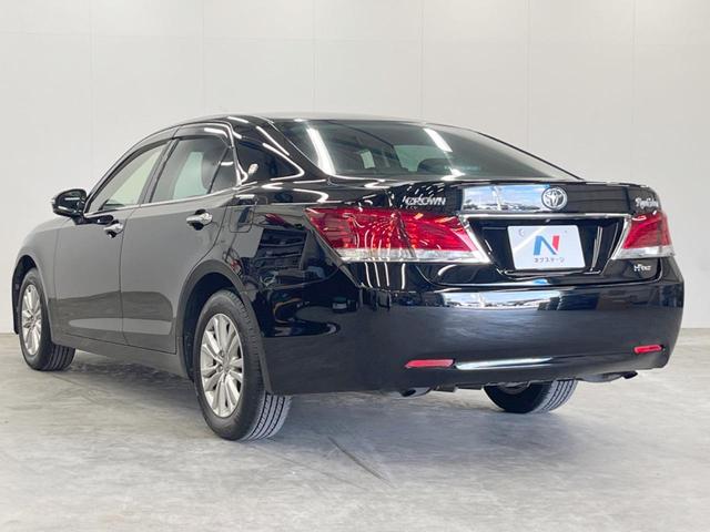 クラウン ロイヤルサルーンｉ－Ｆｏｕｒ　４ＷＤ　純正ＨＤＤナビ　バックカメラ　スマートキー　ＨＩＤヘッド　ビルトインＥＴＣ　クルコン　オートライト　デュアルエアコン　純正１６インチアルミ　Ｂｌｕｅｔｏｏｔｈ　ＣＤ　ＤＶＤ再生　フルセグ（22枚目）