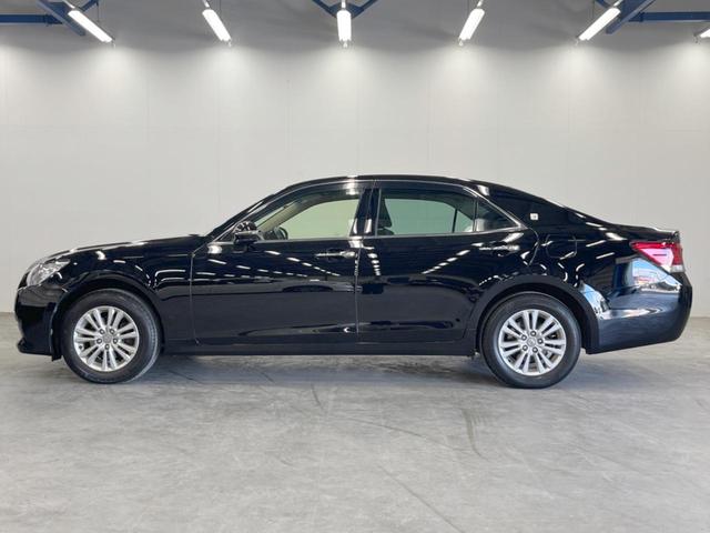 クラウン ロイヤルサルーンｉ－Ｆｏｕｒ　４ＷＤ　純正ＨＤＤナビ　バックカメラ　スマートキー　ＨＩＤヘッド　ビルトインＥＴＣ　クルコン　オートライト　デュアルエアコン　純正１６インチアルミ　Ｂｌｕｅｔｏｏｔｈ　ＣＤ　ＤＶＤ再生　フルセグ（23枚目）