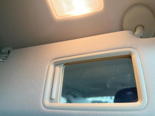 クラウン ロイヤルサルーンｉ－Ｆｏｕｒ　４ＷＤ　純正ＨＤＤナビ　バックカメラ　スマートキー　ＨＩＤヘッド　ビルトインＥＴＣ　クルコン　オートライト　デュアルエアコン　純正１６インチアルミ　Ｂｌｕｅｔｏｏｔｈ　ＣＤ　ＤＶＤ再生　フルセグ（51枚目）